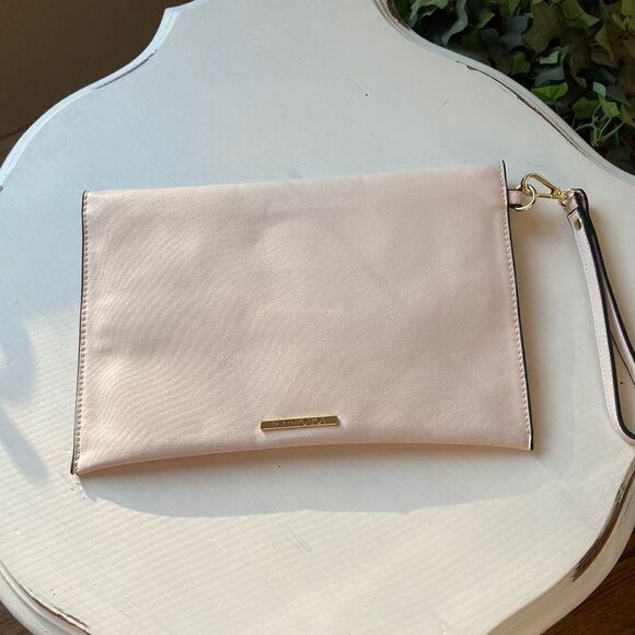 New BCBGGeneration Vegan Leather Tablet/Kindle Clutch Holder - Picture 2 of 13